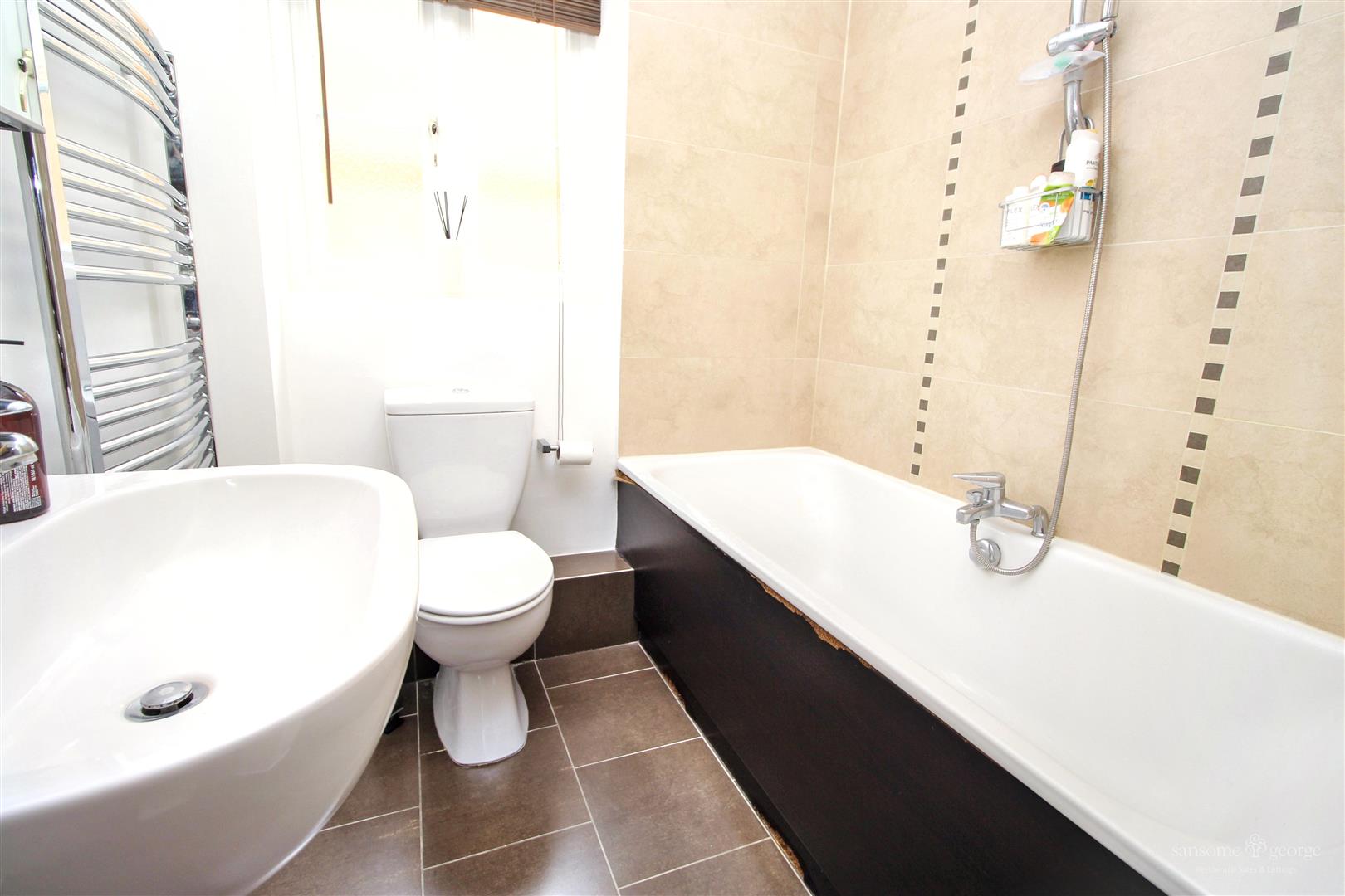 Roebuck Rise, Tilehurst, Reading